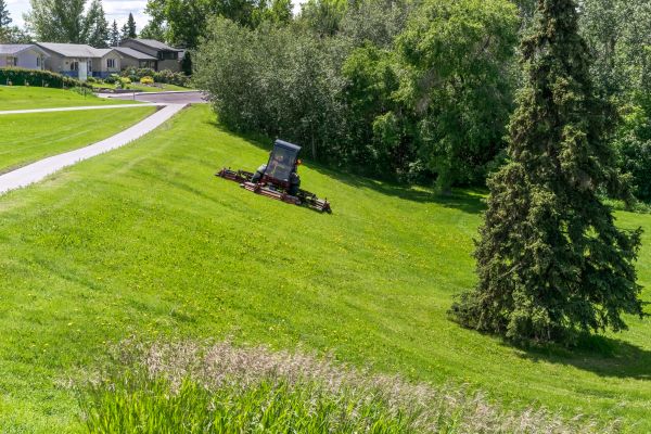 Hillside Mowing in Hampton